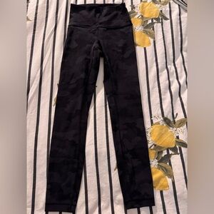 lululemon Wunder train HR 25”